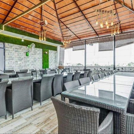 Lavish Residency Hotel Бангалор Екстериор снимка
