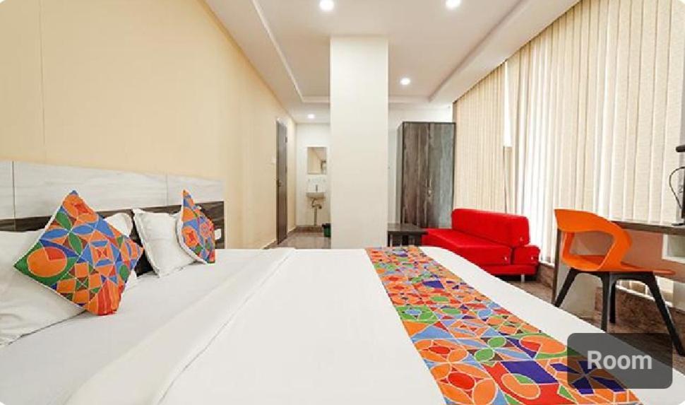 Lavish Residency Hotel Бангалор Екстериор снимка